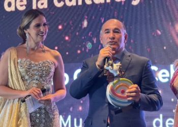 Alcalde Enrique Galindo, reconocido como Promotor de la Cultura y el Arte