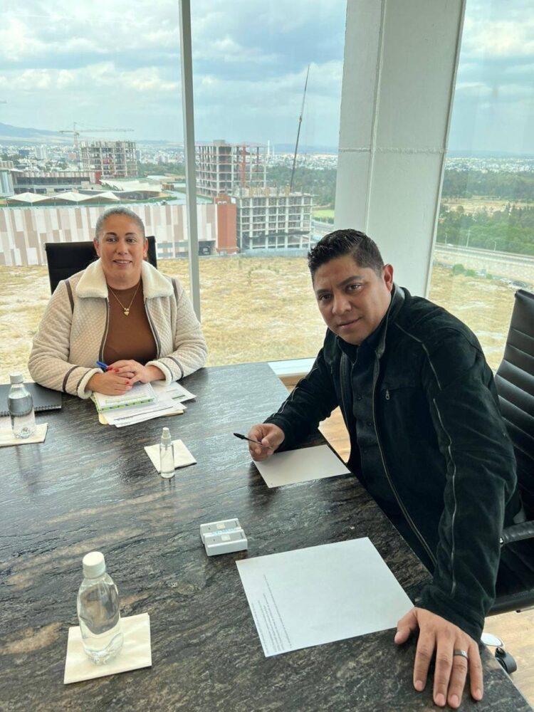 RICARDO GALLARDO ACUERDA MÁS OBRAS Y APOYOS CON ALCALDES