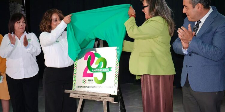 SAN LUIS CONMEMORA 203 AÑOS DEL SEER CON UNA EDUCACIÓN SIN LÍMITES