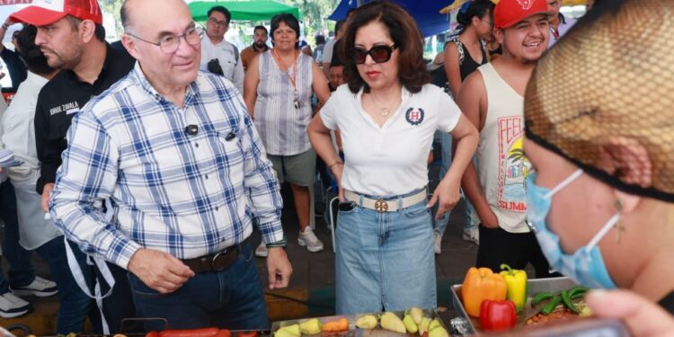 Alcalde Galindo arranca la Feria del Taco