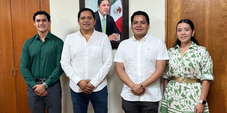 GOBIERNO ESTATAL FORTALECE APOYO A LA JUVENTUD POTOSINA