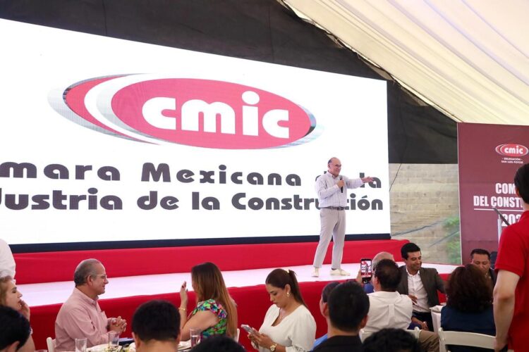 Enrique Galindo garantiza obra pública para empresas potosinas y reconoce alianza con CMIC