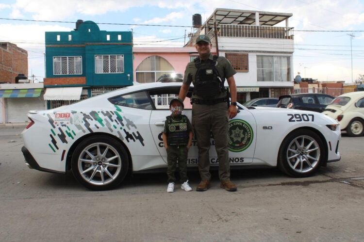 GOBIERNO ESTATAL CUMPLE EL SUEÑO DE EDWIN ALEJANDRO COMO POLICÍA HONORARIO