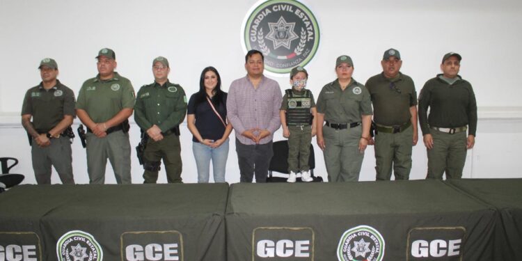 GOBIERNO ESTATAL CUMPLE EL SUEÑO DE EDWIN ALEJANDRO COMO POLICÍA HONORARIO
