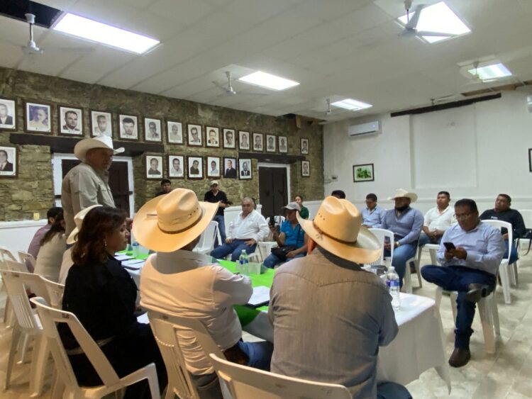 ESTADO CERTIFICA A TANCANHUITZ COMO MUNICIPIO LIBRE DE TUBERCULOSIS BOVINA