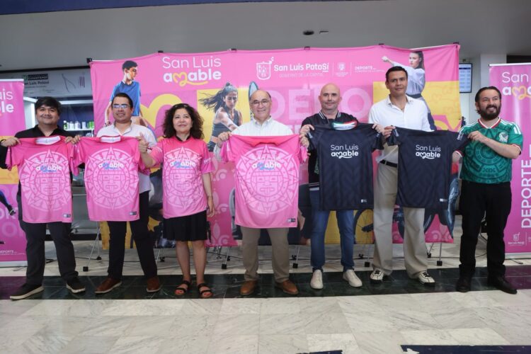 Alcalde Galindo arranca torneo de fútbol mundialista en videojuego