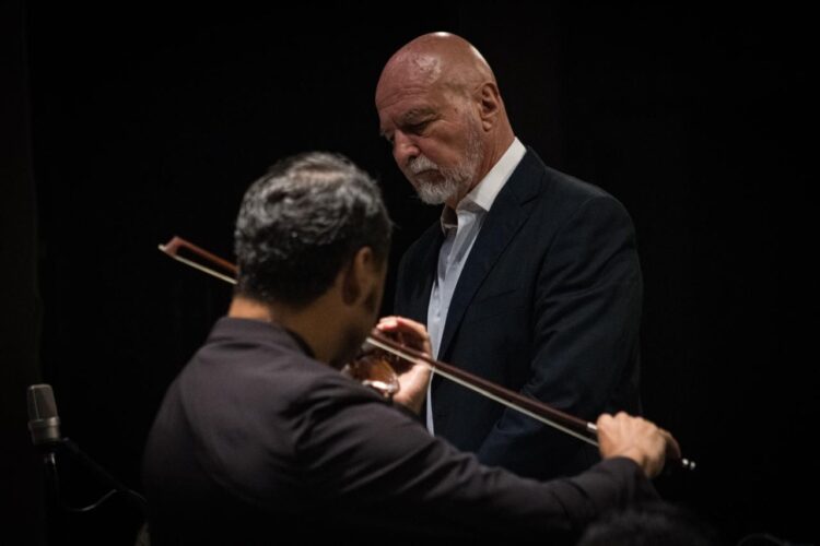 SAN LUIS CONQUISTA AL PÚBLICO CON ORQUESTA SINFÓNICA