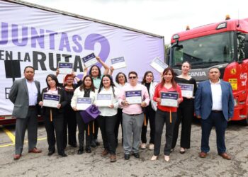 GOBIERNO ESTATAL IMPULSA MÁS OPORTUNIDADES PARA MUJERES EN EL AUTOTRANSPORTE