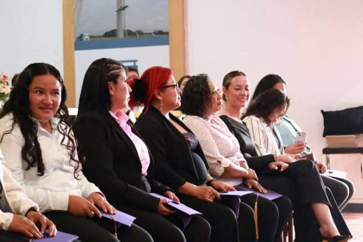 GOBIERNO ESTATAL IMPULSA MÁS OPORTUNIDADES PARA MUJERES EN EL AUTOTRANSPORTE