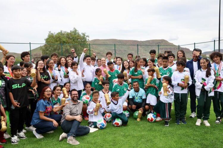 RICARDO GALLARDO Y CLAUDIA SHEINBAUM IMPULSAN INFRAESTRUCTURA DEPORTIVA EN SANTA MARÍA DEL RÍO