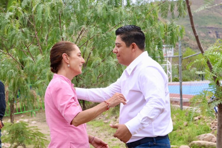RICARDO GALLARDO Y CLAUDIA SHEINBAUM IMPULSAN INFRAESTRUCTURA DEPORTIVA EN SANTA MARÍA DEL RÍO