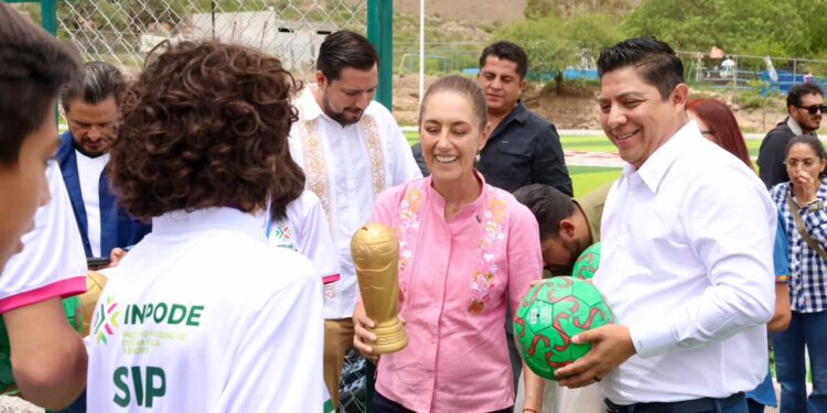 RICARDO GALLARDO Y CLAUDIA SHEINBAUM IMPULSAN INFRAESTRUCTURA DEPORTIVA EN SANTA MARÍA DEL RÍO