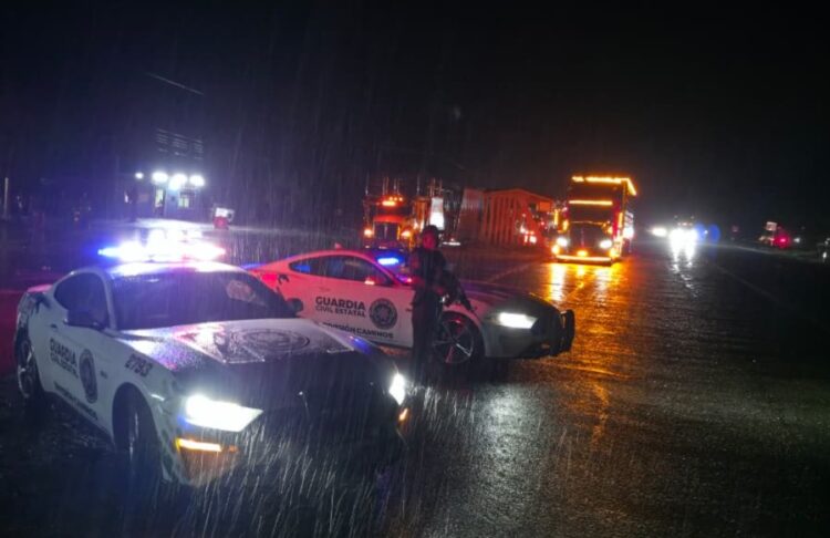 DIVISIÓN CAMINOS REFUERZA LA SEGURIDAD EN CARRETERAS POTOSINAS