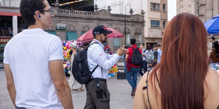 Primer Guía de Turistas Sordos llevará a San Luis Capital a conferencia mundial en Roma