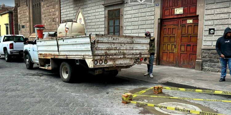 Interapas renueva alcantarilla dañada en el Centro Histórico