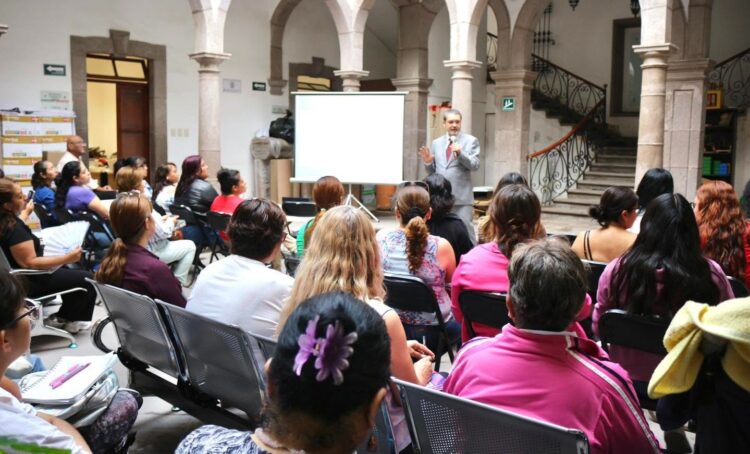 GOBIERNO ESTATAL FORTALECE CAPACIDADES FINANCIERAS Y JURÍDICAS DE MUJERES EMPRENDEDORAS