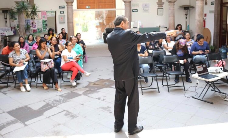 GOBIERNO ESTATAL FORTALECE CAPACIDADES FINANCIERAS Y JURÍDICAS DE MUJERES EMPRENDEDORAS