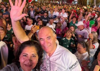 Más de 10 mil potosinos celebran triunfo histórico de México ante Chequia en Plaza del Carmen