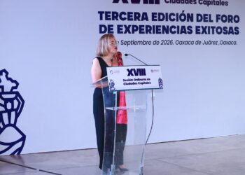 Presentan programa “Con Nosotras” en Foro de Experiencias Exitosas, realizado en Oaxaca