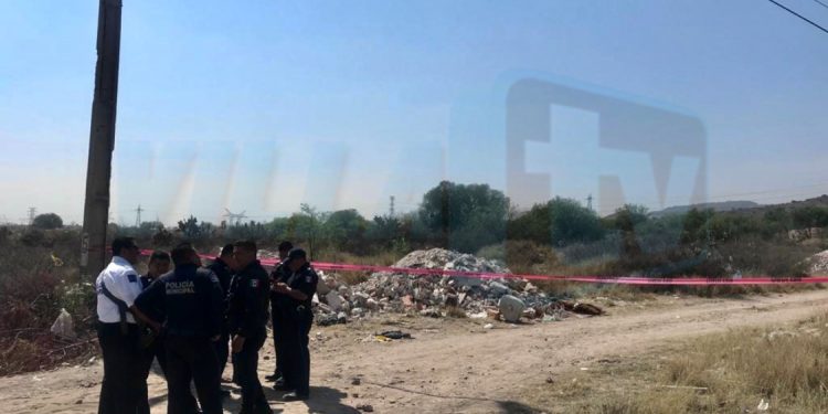 Mujer muere por tiro en la cabeza