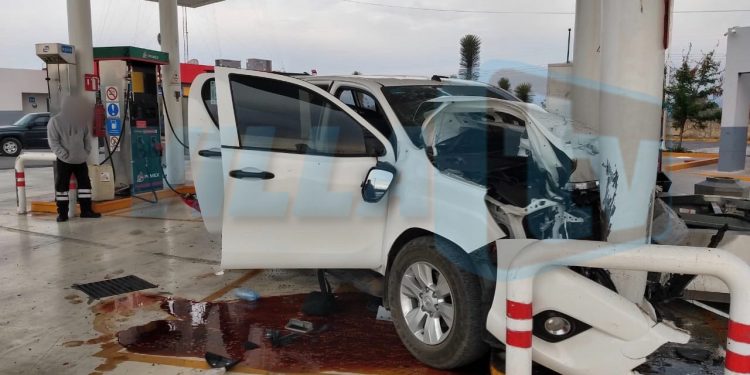 Choque contra bomba de gasolina