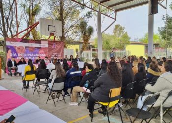 La SNTE conmemora el día  de la mujer