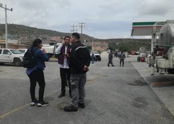 Ayuntamiento de Villa de Zaragoza lleva agua a colonias afectadas por la tromba