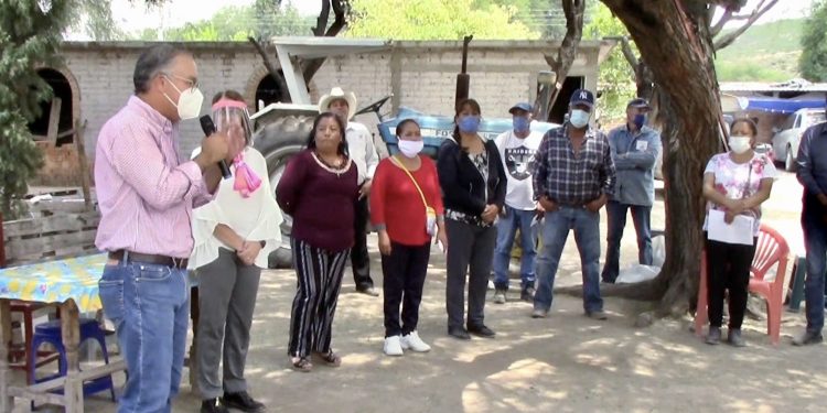 DIPUTADO LOCAL CONTINÚA RECORRIENDO SU DISTRITO Y ENTREGANDO APOYOS.