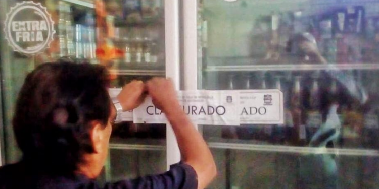 Seguirán restricciones para la venta de bebidas alcohólicas hasta que no cambie la semaforización