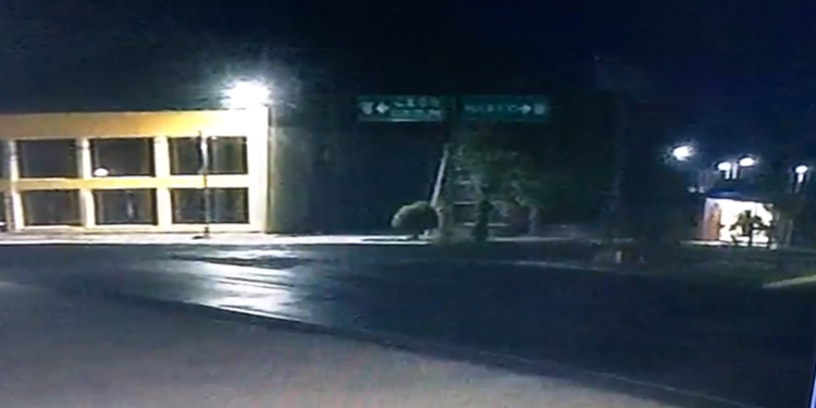 Video: Auto fantasma embiste a adulto mayor en Villa de Reyes