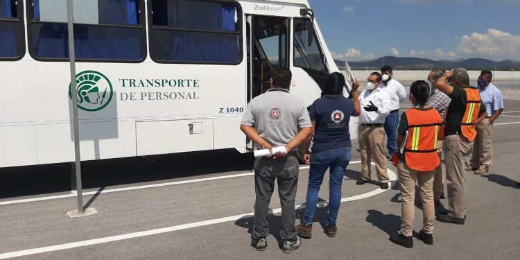 SANITIZACIÓN DE CAMIONES DE TRANSPORTE Y TAXIS PREVENDRÁ UN BROTE DE COVID 19