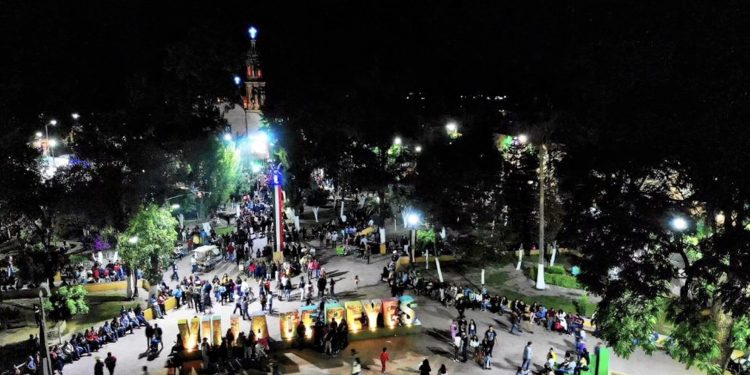 SE PROHIBIRÁ INSTALACIÓN DE COMERCIOS ALREDEDOR DEL JARDÍN PRINCIPAL EN FECHAS PATRIAS.