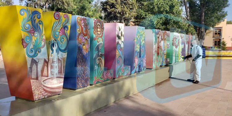 CONSTANTE REVISIÓN SANITARIA A COMERCIOS Y TRANSPORTES PÚBLICOS