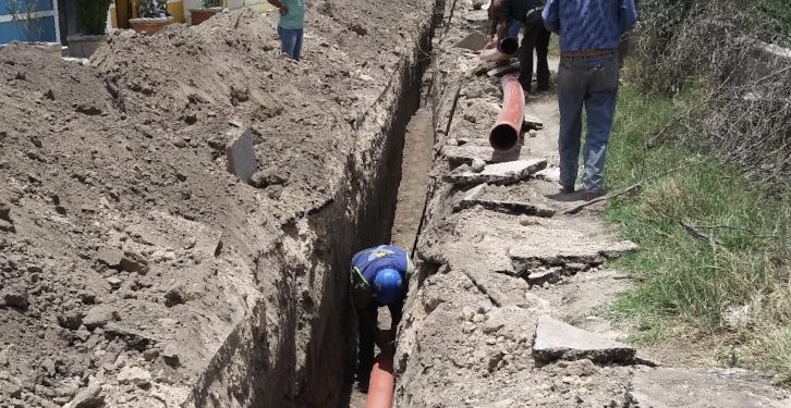 EL DEPARTAMENTO DE AGUA POTABLE REALIZA OBRAS EN DIFERENTES COMUNIDADES DE VILLA DE REYES