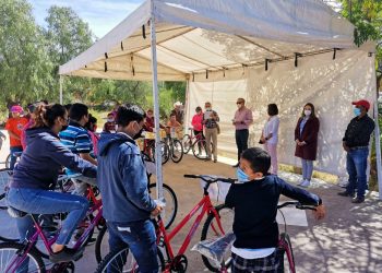 ENTREGA DE APOYOS CON EL PROGRAMA UNA BICI CON RUMBO