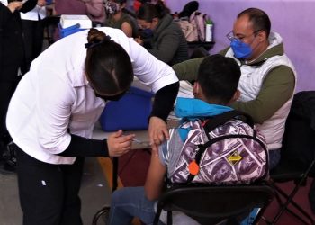 COMIENZA VACUNACIÓN DE JÓVENES DE 15 A 17 AÑOS EN VILLA DE REYES