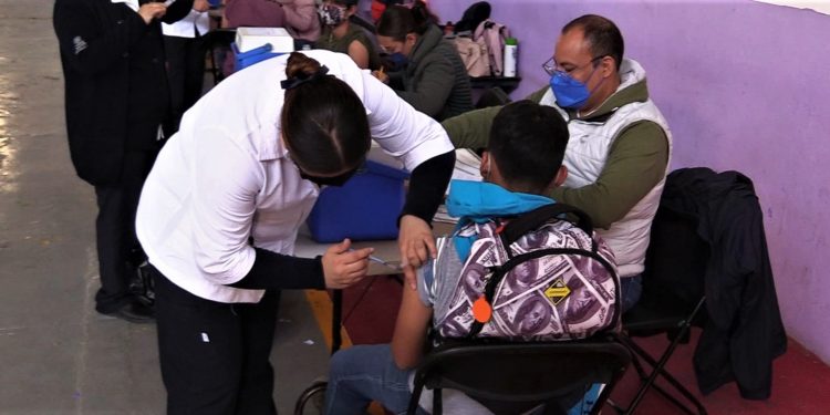 COMIENZA VACUNACIÓN DE JÓVENES DE 15 A 17 AÑOS EN VILLA DE REYES