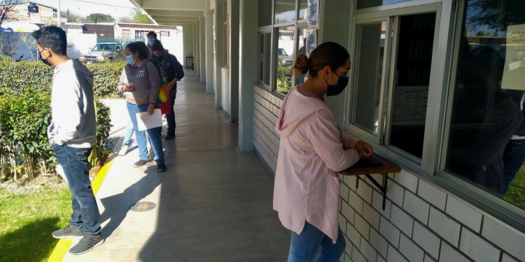 CONTINUA ENTREGA DE FICHAS A NUEVOS ASPIRANTES EN CONALEP