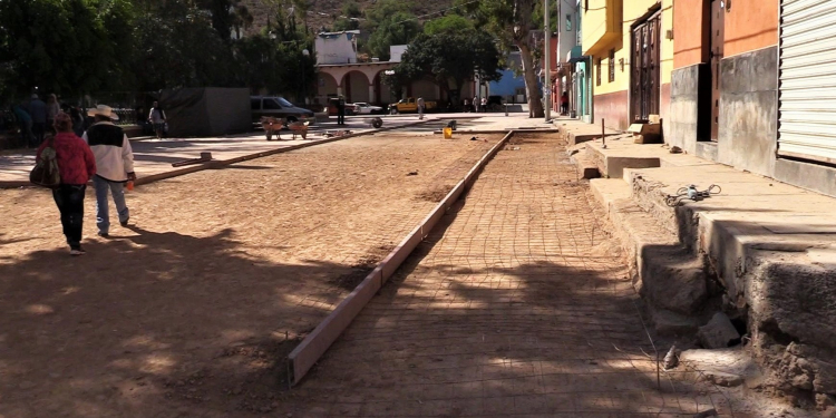 PRESIDENTE MUNICIPAL DE VILLA DE ZARAGOZA HABLA DEL PORQUÉ DE  LAS OBRAS INCONCLUSAS