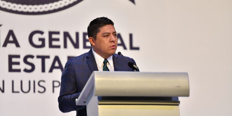 RICARDO GALLARDO ANUNCIA DOS INICIATIVAS DE LEY EN APOYO A LA POBLACIÓN