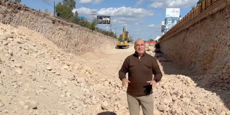 Alcalde Enrique Galindo supervisa obra de Himalaya; cierra el año con intenso trabajo en vialidades de la Capital