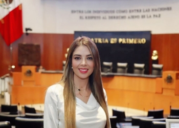 RUTH GONZÁLEZ SILVA TOMARÁ PROTESTA COMO SENADORA