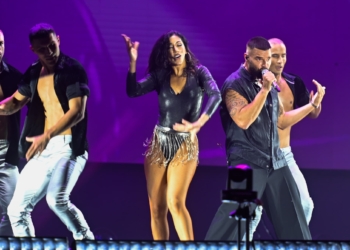 ENLOQUECE TEATRO DEL PUEBLO CON “RICKY MARTIN, LIVE 2024”