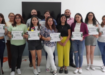 GOBIERNO ESTATAL BRINDA APOYO A JÓVENES CON BECAS PARA ESTUDIAR INGLÉS