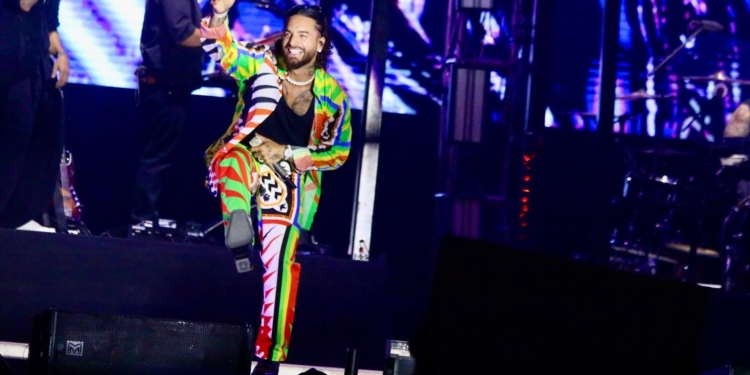 ARRASA MALUMA “BABY” EN EL TEATRO DEL PUEBLO FENAPO 2024