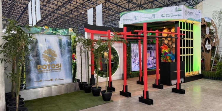CECURT PROYECTA LOS ATRACTIVOS DE LOS PARQUES TANGAMANGA EN LA FENAPO