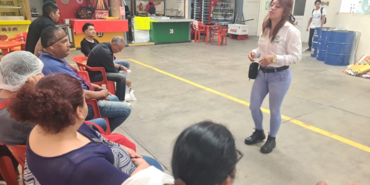 PROTECCIÓN CIVIL ESTATAL CAPACITA A EXPOSITORES DE LA MUESTRA GASTRONÓMICA