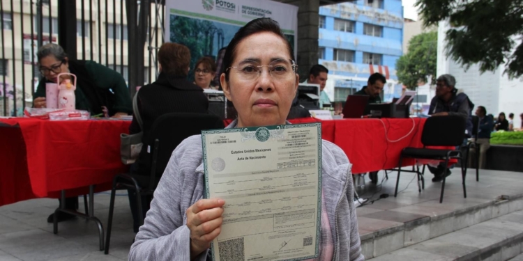 REGISTRO CIVIL DE SLP, BRINDÓ APOYO A LAS Y LOS POTOSINOS EN CDMX