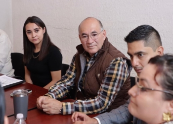 ALCALDE ENRIQUE GALINDO PRESENCIA ARRANQUE FORMAL DE ENTREGA-RECEPCIÓN DE VILLA DE POZOS