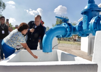 EL ALCALDE ENRIQUE GALINDO ENTREGA EL NUEVO POZO EN “JARDINES DEL SUR” PARA 35 MIL HABITANTES DE UNA ZONA ALTAMENTE AFECTADA POR “EL REALITO”